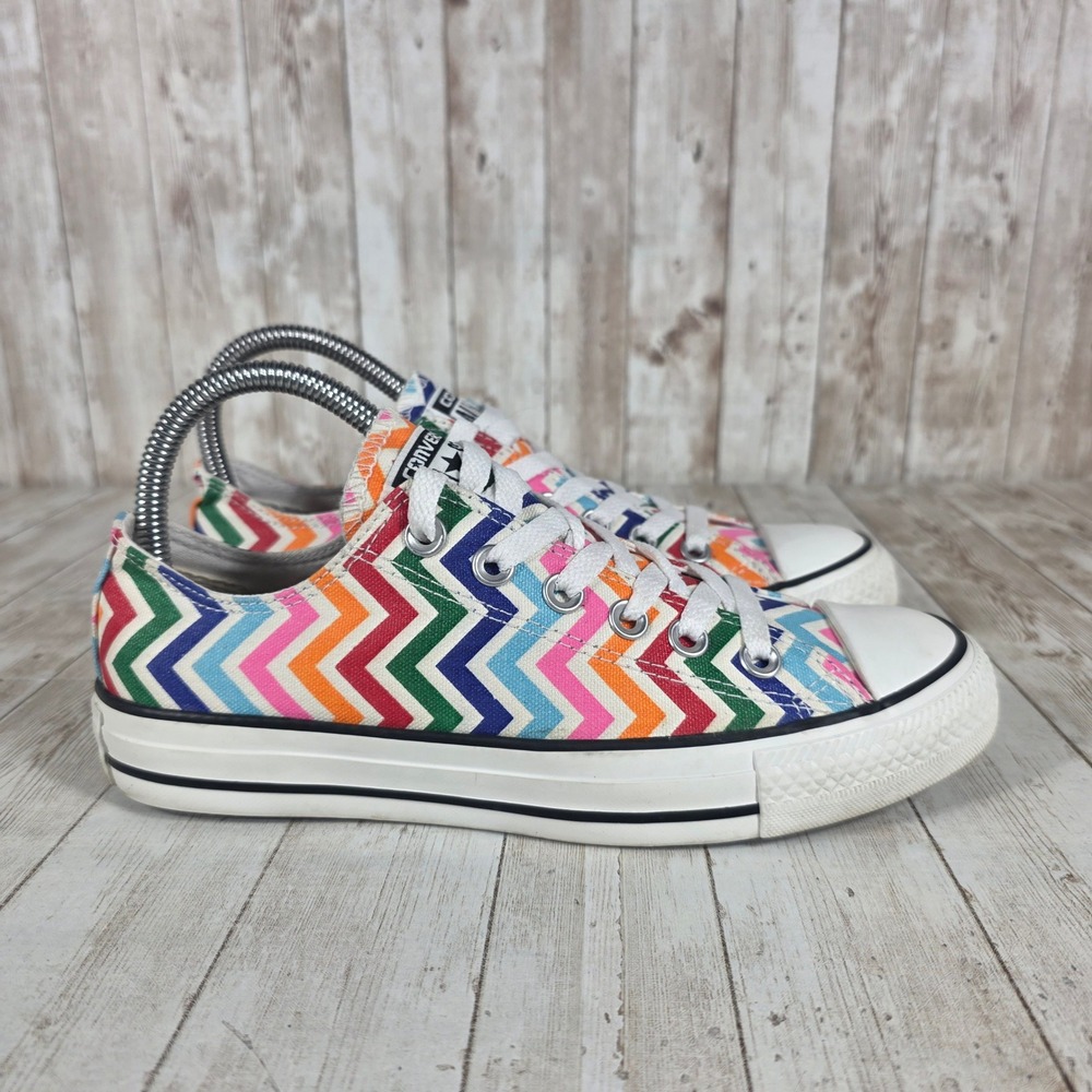 Converse Chuck Taylor All Star Low Top‎ Chevron Zigzag Print Sneakers Women 7
